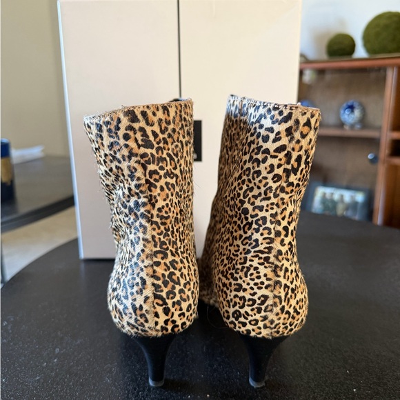 Like New Dolce Vita Dee Dee Leopard Boots - Picture 4 of 5